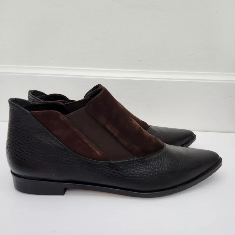 Audley London Size 41 Ankle Bootie Chocolate Brown Tumbled Leather Suede
